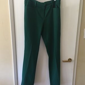 Beautiful emerald green cropped dress pants